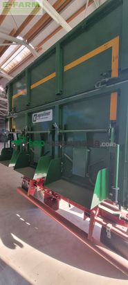 Volquet - Kröger - 2 Achs 3 Seitenkipper mit Portalwänden2020