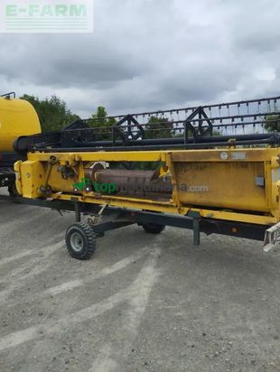 Cosechadora de Cereal - New Holland - csx 7050