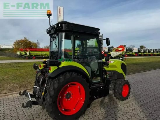 Tractor agrícola - Claas - nexos 220 s stage v