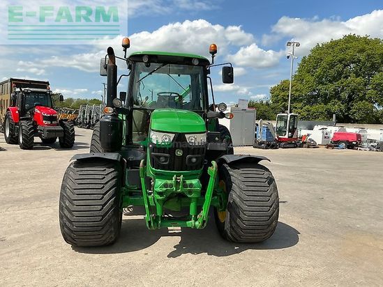 Tractor agrícola - John Deere - 6110m tractor (st24895)