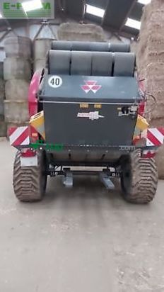 Empacadora gigant - Massey Ferguson - rb4160v xtra