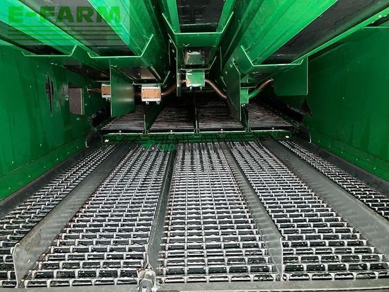 Cosechadora de Cereal - John Deere - w330