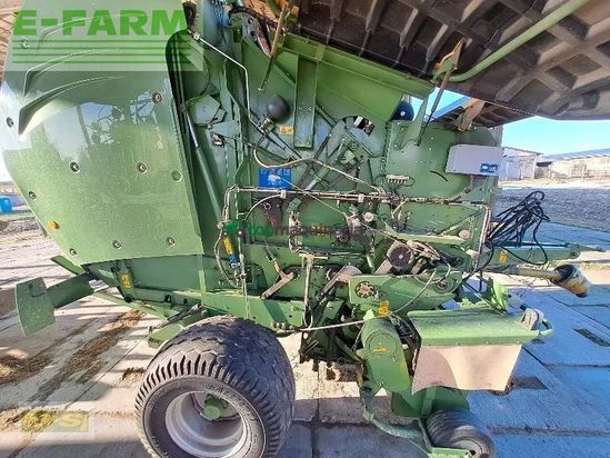 Empacadora gigant - Krone - v1800mc