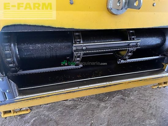 Cosechadora de Cereal - New Holland - cr 9.80