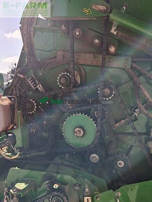 Empacadora gigant - John Deere - v 451 m