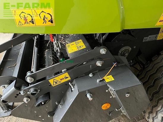 Empacadora gigant - Claas - variant 465 rc pro