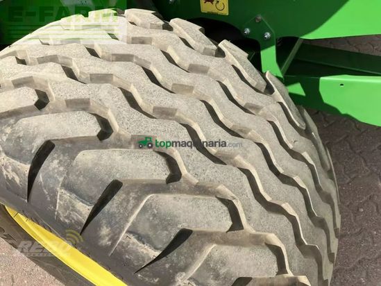 Empacadora gigant - John Deere - v461m - paket für rundballenpr