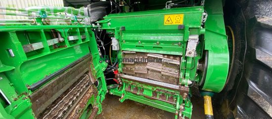 Cosechadora de Cereal - John Deere - 8600
