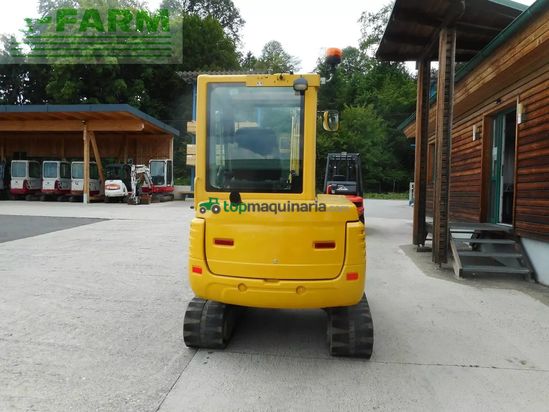 Excavadora - Takeuchi - tb 235 ( 3.605kg ) powertilt + hydr. sw