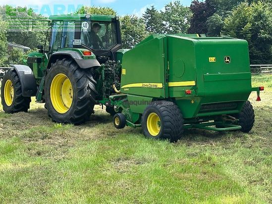 Empacadora gigant - John Deere - 644