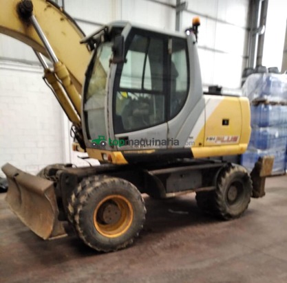 Excavadora NEW HOLLAND MH PLUS