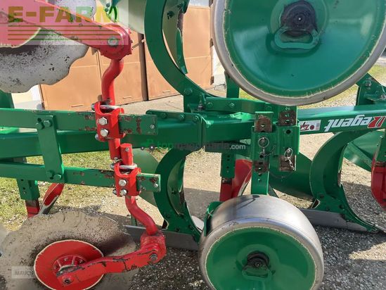 Arado - Regent - eurostar 120 4-schar volldrehpflug