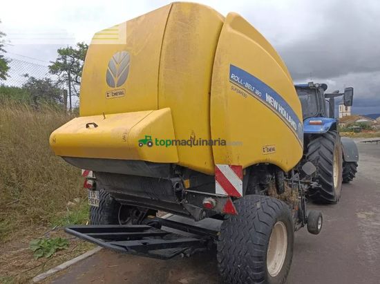Empacadora gigant - New Holland - rolt belt 180 superfeed