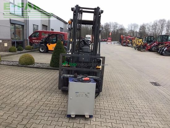 Elevadora -  - electric balanced fb25