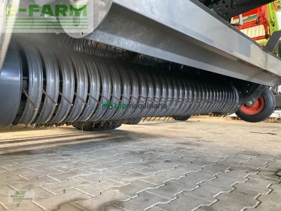 Empacadora gigant - Claas - rollant 454 rc uw