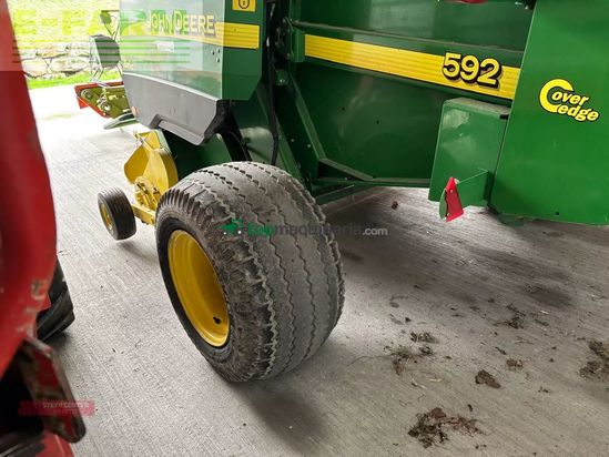 Empacadora gigant - John Deere - rundballenpresse 592 maxi cut