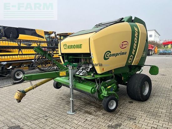 Empacadora gigant - Krone - comprima v 150 xc xtreme