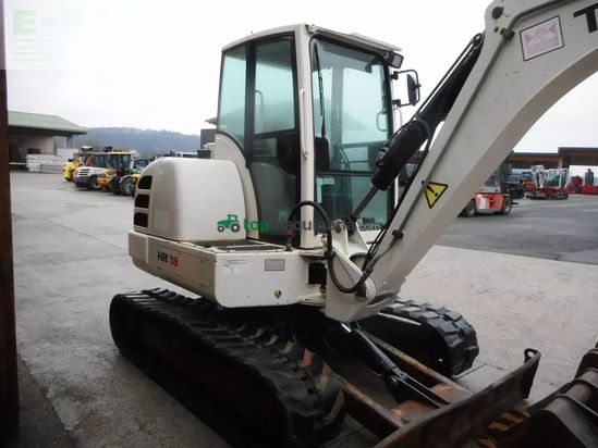 Excavadora - Schaeff - hr18 ( 4.680kg ) sw + 3 löffel