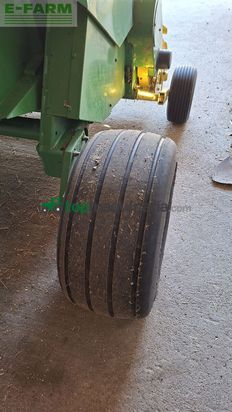 Empacadora gigant - John Deere - john deere 580 variabel