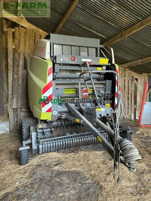 Empacadora gigant - Claas - variant 370 rf