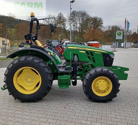 Tractor agrícola - John Deere - 5050e