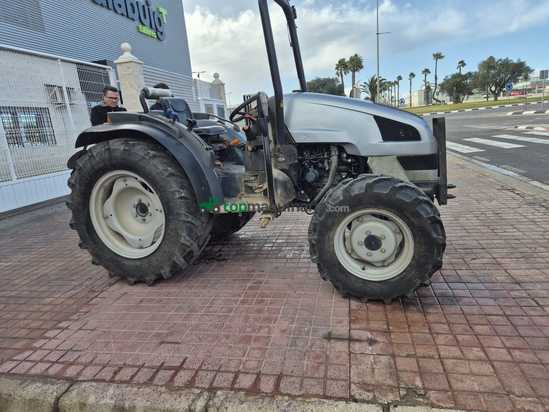 Tractor agrícola Lamborghini R1 55.