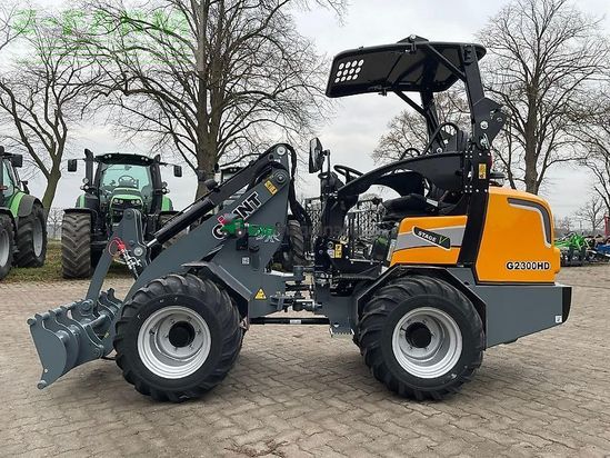 Minicargadora - Giant - g2300 hd