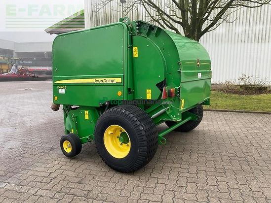 Empacadora gigant - John Deere - f440 e festkammerpresse