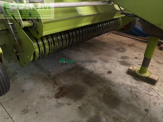 Empacadora gigant - Claas - quadrant 2200