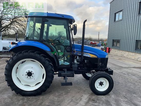 Tractor agrícola - New Holland - td5010 tractor (st25884)