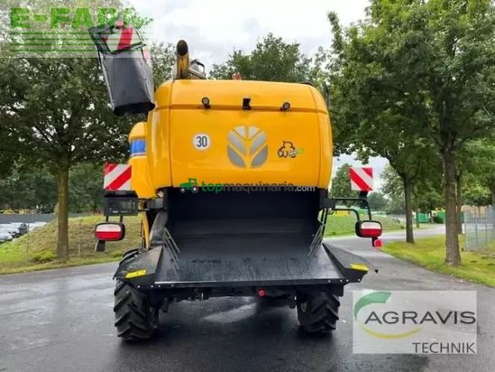 Cosechadora de Cereal - New Holland - cx 8.80 raupe