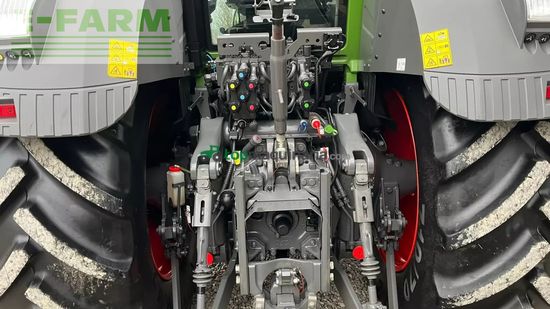Tractor agrícola - Fendt - 828 vario s4 profi plus med frontlift
