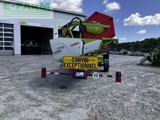 Cosechadora de Cereal - Claas - trion 740 tt mit v 770