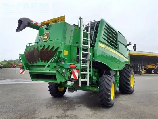 Cosechadora de Cereal - John Deere - t550