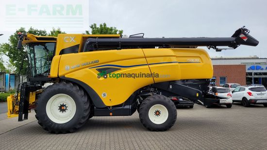 Cosechadora de Cereal - New Holland - cx 8.70 neumaschine