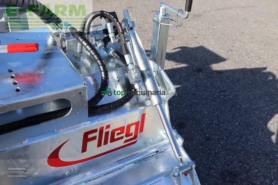 Riego -  - fliegl agrocenter kehrmaschine 1550