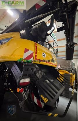 Cosechadora de Cereal - New Holland - cr10.90