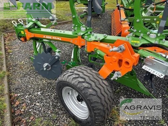 Arado - Amazone - teres 300 v 4+0 100