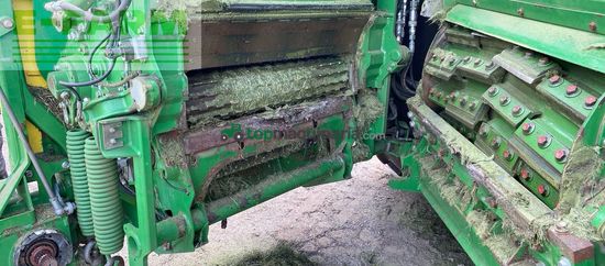 Cosechadora de Cereal - John Deere - 8700
