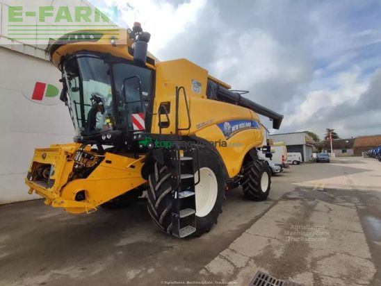 Cosechadora de Cereal - New Holland - cr 9.80