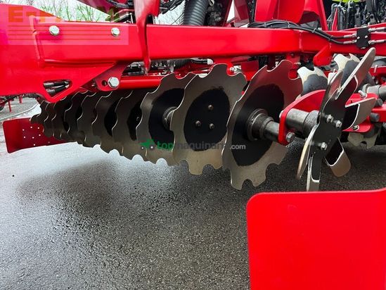 Sembradora - Horsch - pronto 3 dc, frontreifenpacker, nur 216 ha !