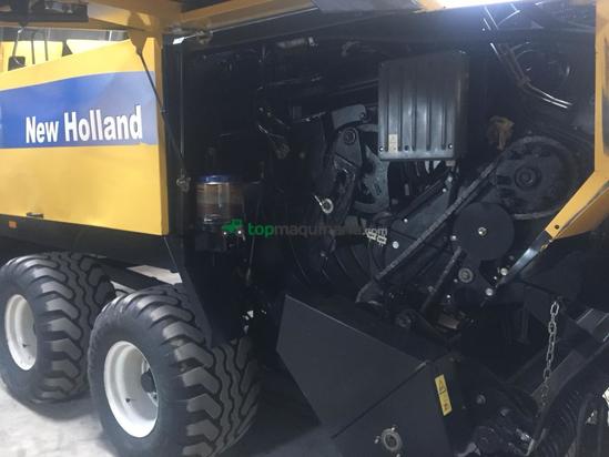 Empacadora gigante - New Holland - BB950 AS