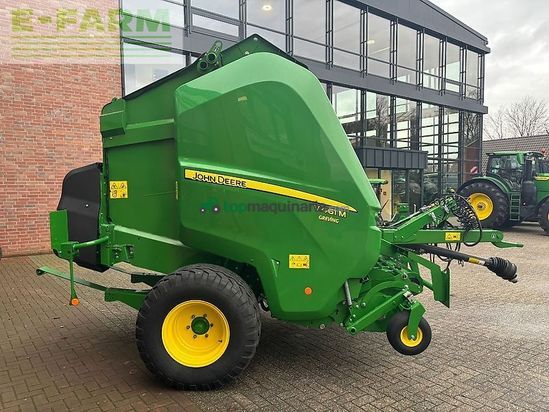 Empacadora gigant - John Deere - v461m