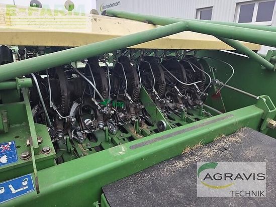 Empacadora gigant - Krone - big pack 12130 xc