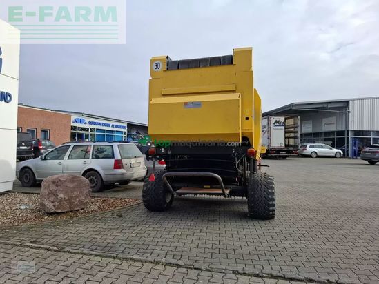 Empacadora gigant - New Holland - br 7070