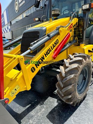 Retro Mixta Cargadora New Holland B110 4PT. 