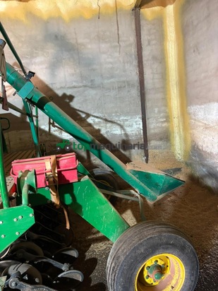 Sembradora mecánica  John Deere 1560 