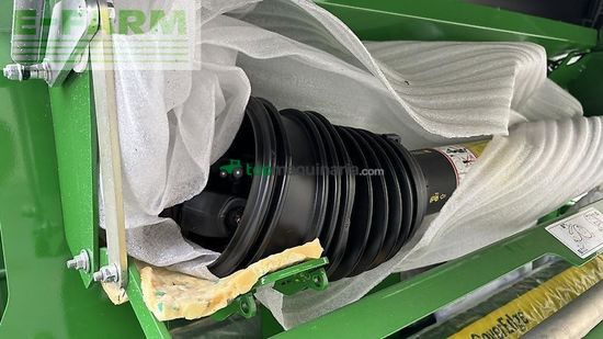 Empacadora gigant - John Deere - v461m - paket für rundballenpr