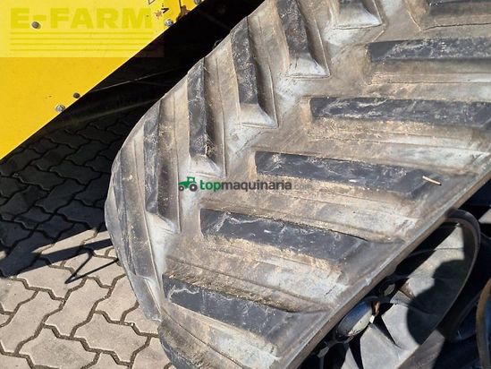 Cosechadora de Cereal - New Holland - cr 9090