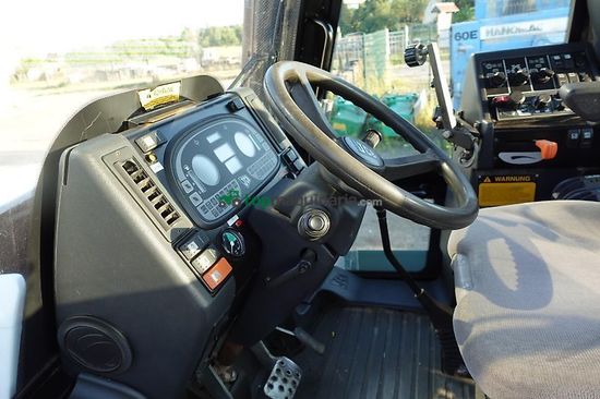 Tractor agrícola - JCB - hmv